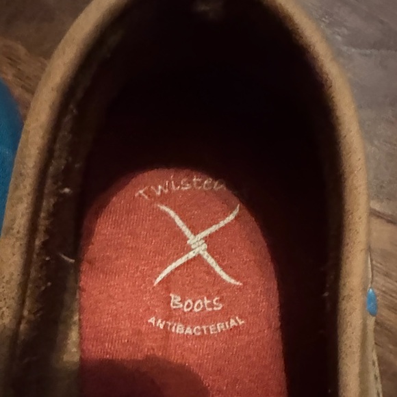 Twisted X Tan Boat Shoes with Blue Laces - Picture 2 of 3